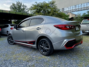 รถบ้าน รถมือสอง Mazda2 Sedan 1.3 SkyActiv-G  High Connect รุ่น Top สุด เกียร์ Auto ปี 2017 โดย หญิงรถบ้าน รถมือสองขอนแก่น ราคาถูก ผ่อนสบาย