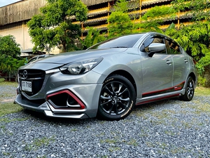 รถบ้าน รถมือสอง Mazda2 Sedan 1.3 SkyActiv-G  High Connect รุ่น Top สุด เกียร์ Auto ปี 2017 โดย หญิงรถบ้าน รถมือสองขอนแก่น ราคาถูก ผ่อนสบาย