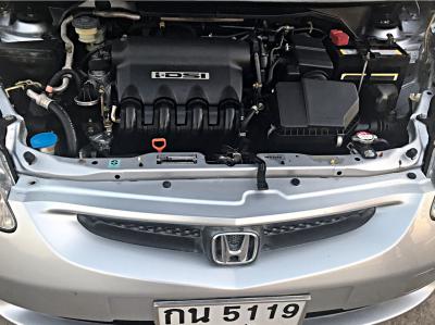 รถบ้าน รถมือสอง Honda Jazz 1.5 i-DSI รุ่น E เกียร์ ​Auto ปี 2548 โดย หญิงรถบ้าน รถมือสองขอนแก่น ราคาถูก ผ่อนสบาย