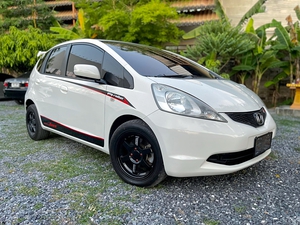 รถบ้าน รถมือสอง Honda Jazz 1.5 i-VTEC รุ่น V เกียร์ Auto ปี 2010 โดย หญิงรถบ้าน รถมือสองขอนแก่น ราคาถูก ผ่อนสบาย