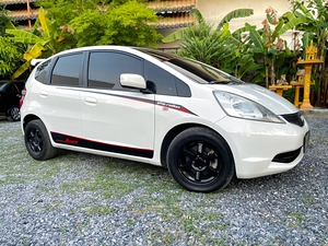 รถบ้าน รถมือสอง Honda Jazz 1.5 i-VTEC รุ่น V เกียร์ Auto ปี 2010 โดย หญิงรถบ้าน รถมือสองขอนแก่น ราคาถูก ผ่อนสบาย