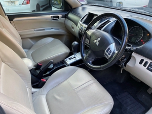รถบ้าน รถมือสอง Mitsubishi Pajero Sports 2.5 รุ่น GT เกียร์ Auto 2WD ปี 2011 โดย หญิงรถบ้าน รถมือสองขอนแก่น ราคาถูก ผ่อนสบาย