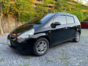 รถบ้าน รถมือสอง Honda Jazz 1.5 i-VTEC รุ่น V เกียร์ Auto ปี 2004 โดย หญิงรถบ้าน รถมือสองขอนแก่น ราคาถูก ผ่อนสบาย