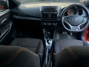รถบ้าน รถมือสอง Toyota Yaris 1.2 รุ่น J เกียร์ Auto ปี 2015  โดย หญิงรถบ้าน รถมือสองขอนแก่น ราคาถูก ผ่อนสบาย