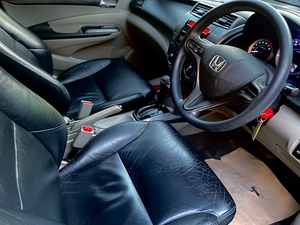 รถบ้าน รถมือสอง Honda City 1.5 i-VTEC รุ่น V เกียร์ Auto ปี 2013 โดย หญิงรถบ้าน รถมือสองขอนแก่น ราคาถูก ผ่อนสบาย