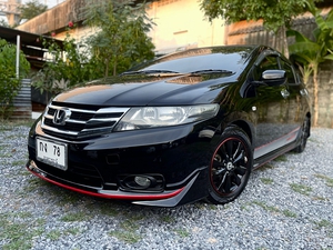 รถบ้าน รถมือสอง Honda City 1.5 i-VTEC รุ่น V เกียร์ Auto ปี 2013 โดย หญิงรถบ้าน รถมือสองขอนแก่น ราคาถูก ผ่อนสบาย