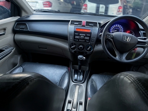 รถบ้าน รถมือสอง Honda City 1.5 i-VTEC รุ่น V เกียร์ Auto ปี 2013 โดย หญิงรถบ้าน รถมือสองขอนแก่น ราคาถูก ผ่อนสบาย