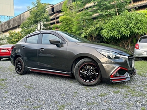 รถบ้าน รถมือสอง Mazda2 Sedan1.3 SkyActiv-G High Connect รุ่น Top สุด เกียร์ Auto ปี 2015 โดย หญิงรถบ้าน รถมือสองขอนแก่น ราคาถูก ผ่อนสบาย