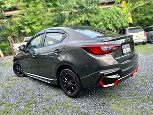 รถบ้าน รถมือสอง Mazda2 Sedan1.3 SkyActiv-G High Connect รุ่น Top สุด เกียร์ Auto ปี 2015 โดย หญิงรถบ้าน รถมือสองขอนแก่น ราคาถูก ผ่อนสบาย