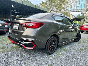 รถบ้าน รถมือสอง Mazda2 Sedan1.3 SkyActiv-G High Connect รุ่น Top สุด เกียร์ Auto ปี 2015 โดย หญิงรถบ้าน รถมือสองขอนแก่น ราคาถูก ผ่อนสบาย