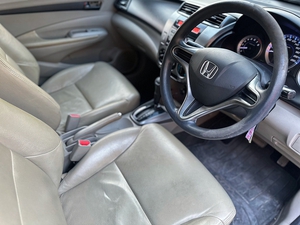 รถบ้าน รถมือสอง Honda City 1.5 i-VTEC รุ่น V เกียร์ Auto ปี 2013 โดย หญิงรถบ้าน รถมือสองขอนแก่น ราคาถูก ผ่อนสบาย