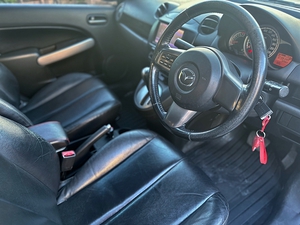 รถบ้าน รถมือสอง Mazda 2 1.5 Elegance Maxx เกียร์ Auto ปี 2013  โดย หญิงรถบ้าน รถมือสองขอนแก่น ราคาถูก ผ่อนสบาย