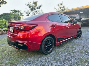 รถบ้าน รถมือสอง Mazda2 Sedan 1.3 SkyActiv-G เกียร์ Auto ปี 2017 โดย หญิงรถบ้าน รถมือสองขอนแก่น ราคาถูก ผ่อนสบาย