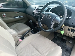 รถบ้าน รถมือสอง Toyota Hilux Vigo Champ Prerunner Double Cab 2.5 VN Turbo รุ่น E เกียร์ MT ปี 2014 โดย หญิงรถบ้าน รถมือสองขอนแก่น ราคาถูก ผ่อนสบาย