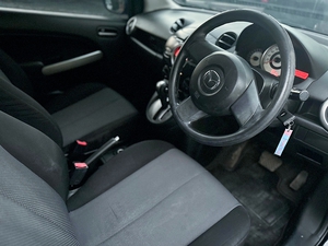 รถบ้าน รถมือสอง Mazda 2 1.5 Sport Groove เกียร์ Auto ปี 2011 โดย หญิงรถบ้าน รถมือสองขอนแก่น ราคาถูก ผ่อนสบาย