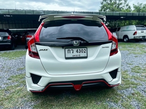 รถบ้าน รถมือสอง Honda Jazz 1.5 i-VTEC รุ่น S เกียร์ Auto ปี 2017 โดย หญิงรถบ้าน รถมือสองขอนแก่น ราคาถูก ผ่อนสบาย