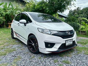 รถบ้าน รถมือสอง Honda Jazz 1.5 i-VTEC รุ่น S เกียร์ Auto ปี 2017 โดย หญิงรถบ้าน รถมือสองขอนแก่น ราคาถูก ผ่อนสบาย