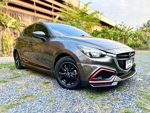 รถบ้าน รถมือสอง Mazda2 Hatchback 1.3 SkyActiv-G เกียร์ Auto ปี 2015 โดย หญิงรถบ้าน รถมือสองขอนแก่น ราคาถูก ผ่อนสบาย
