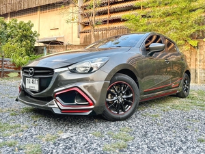 รถบ้าน รถมือสอง Mazda2 Hatchback 1.3 SkyActiv-G เกียร์ Auto ปี 2015 โดย หญิงรถบ้าน รถมือสองขอนแก่น ราคาถูก ผ่อนสบาย