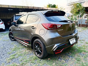 รถบ้าน รถมือสอง Mazda2 Hatchback 1.3 SkyActiv-G เกียร์ Auto ปี 2015 โดย หญิงรถบ้าน รถมือสองขอนแก่น ราคาถูก ผ่อนสบาย