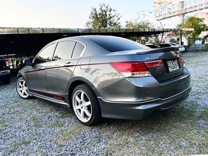รถบ้าน รถมือสอง Honda Accord 2.0 i-VTEC รุ่น E เกียร์ Auto ปี 2009 โดย หญิงรถบ้าน รถมือสองขอนแก่น ราคาถูก ผ่อนสบาย