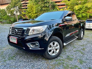 รถบ้าน รถมือสอง Nissan Navara NP300 Calibre รุ่น 2.5 E เกียร์ MT ปี 2015 โดย หญิงรถบ้าน รถมือสองขอนแก่น ราคาถูก ผ่อนสบาย