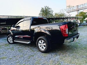 รถบ้าน รถมือสอง Nissan Navara NP300 Calibre รุ่น 2.5 E เกียร์ MT ปี 2015 โดย หญิงรถบ้าน รถมือสองขอนแก่น ราคาถูก ผ่อนสบาย