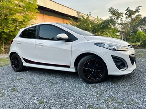 รถบ้าน รถมือสอง Mazda 2 1.5 Sports Spirit เกียร์ Auto ปี 2012  โดย หญิงรถบ้าน รถมือสองขอนแก่น ราคาถูก ผ่อนสบาย