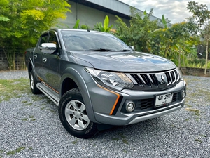 รถบ้าน รถมือสอง Mitsubishi Triton Plus Double Cab 2.4 GLX เกียร์ MT ปี 2017 โดย หญิงรถบ้าน รถมือสองขอนแก่น ราคาถูก ผ่อนสบาย