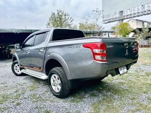 รถบ้าน รถมือสอง Mitsubishi Triton Plus Double Cab 2.4 GLX เกียร์ MT ปี 2017 โดย หญิงรถบ้าน รถมือสองขอนแก่น ราคาถูก ผ่อนสบาย