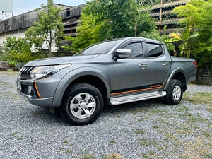 รถบ้าน รถมือสอง Mitsubishi Triton Plus Double Cab 2.4 GLX เกียร์ MT ปี 2017 โดย หญิงรถบ้าน รถมือสองขอนแก่น ราคาถูก ผ่อนสบาย