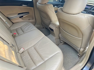 รถบ้าน รถมือสอง Honda Accord 2.0 i-VTEC รุ่น EL เกียร์ Auto ปี 2010 โดย หญิงรถบ้าน รถมือสองขอนแก่น ราคาถูก ผ่อนสบาย
