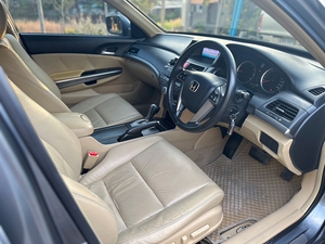 รถบ้าน รถมือสอง Honda Accord 2.0 i-VTEC รุ่น EL เกียร์ Auto ปี 2010 โดย หญิงรถบ้าน รถมือสองขอนแก่น ราคาถูก ผ่อนสบาย