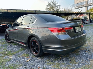 รถบ้าน รถมือสอง Honda Accord 2.0 i-VTEC รุ่น EL เกียร์ Auto ปี 2010 โดย หญิงรถบ้าน รถมือสองขอนแก่น ราคาถูก ผ่อนสบาย