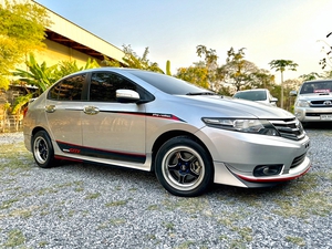 รถบ้าน รถมือสอง Honda City 1.5 i-VTEC รุ่น SV เกียร์ Auto ปี 2013  โดย หญิงรถบ้าน รถมือสองขอนแก่น ราคาถูก ผ่อนสบาย