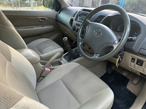 รถบ้าน รถมือสอง Toyota Hilux Vigo Smart CAB 2.5 รุ่น E  ปี 2010 โดย หญิงรถบ้าน รถมือสองขอนแก่น ราคาถูก ผ่อนสบาย
