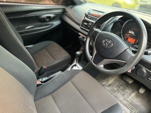 รถบ้าน รถมือสอง Toyota Yaris 1.2 รุ่น E เกียร์ Auto ปี 2015 โดย หญิงรถบ้าน รถมือสองขอนแก่น ราคาถูก ผ่อนสบาย