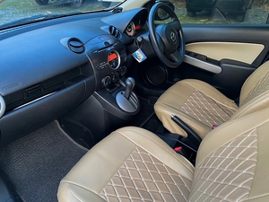 รถบ้าน รถมือสอง Mazda 2 1.5 Elegance Groove เกียร์ Auto ปี 2010 โดย หญิงรถบ้าน รถมือสองขอนแก่น ราคาถูก ผ่อนสบาย
