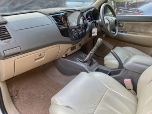 รถบ้าน รถมือสอง Toyota Fortuner 2.5 G VN Turbo เกียร์ M/T 2WD ปี 2012 โดย หญิงรถบ้าน รถมือสองขอนแก่น ราคาถูก ผ่อนสบาย