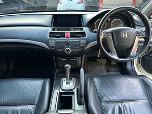 รถบ้าน รถมือสอง Honda Accord 2.0 i-VTEC รุ่น EL เกียร์ Auto ปี 2012 โดย หญิงรถบ้าน รถมือสองขอนแก่น ราคาถูก ผ่อนสบาย