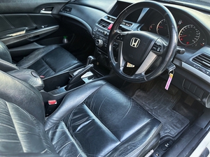 รถบ้าน รถมือสอง Honda Accord 2.0 i-VTEC รุ่น EL เกียร์ Auto ปี 2012 โดย หญิงรถบ้าน รถมือสองขอนแก่น ราคาถูก ผ่อนสบาย