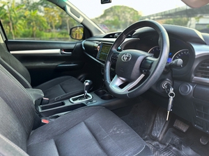 รถบ้าน รถมือสอง Toyota Hilux Revo Double Cab 2.4 รุ่น E เกียร์ Auto ปี 2018 โดย หญิงรถบ้าน รถมือสองขอนแก่น ราคาถูก ผ่อนสบาย