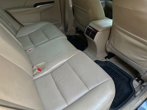 รถบ้าน รถมือสอง Toyota Camry 2.0 รุ่น G เกียร์ Auto ปี 2012 โดย หญิงรถบ้าน รถมือสองขอนแก่น ราคาถูก ผ่อนสบาย