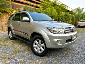 รถบ้าน รถมือสอง Toyota Fortuner 3.0 V เกียร์ Auto 4WD ปี 2010 โดย หญิงรถบ้าน รถมือสองขอนแก่น ราคาถูก ผ่อนสบาย
