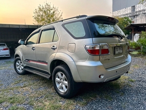 รถบ้าน รถมือสอง Toyota Fortuner 3.0 V เกียร์ Auto 4WD ปี 2010 โดย หญิงรถบ้าน รถมือสองขอนแก่น ราคาถูก ผ่อนสบาย