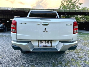 รถบ้าน รถมือสอง Mitsubishi Triton Plus Double Cab 2.4 GLX เกียร์ MT ปี 2018 โดย หญิงรถบ้าน รถมือสองขอนแก่น ราคาถูก ผ่อนสบาย