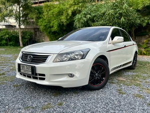 รถบ้าน รถมือสอง Honda Accord 2.0 i-VTEC รุ่น E เกียร์ Auto ปี 2010 โดย หญิงรถบ้าน รถมือสองขอนแก่น ราคาถูก ผ่อนสบาย