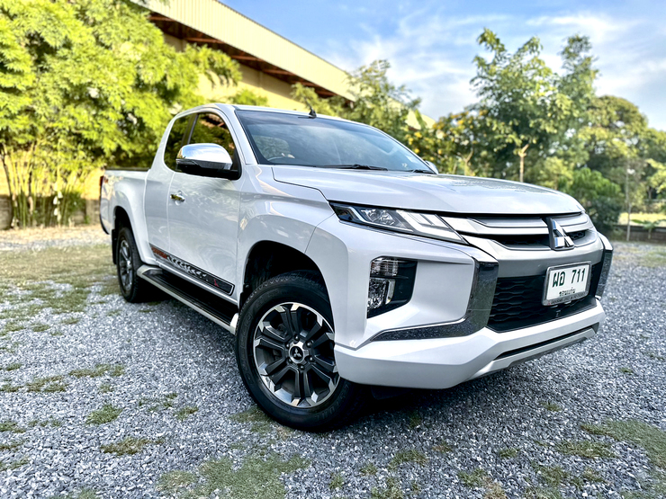 รถบ้าน รถมือสอง Mitsubishi Triton Mega Cab Plus 2.4 รุ่น GLS เกียร์ MT 2WD ปี 2018 โดย หญิงรถบ้าน รถมือสองขอนแก่น ราคาถูก ผ่อนสบาย