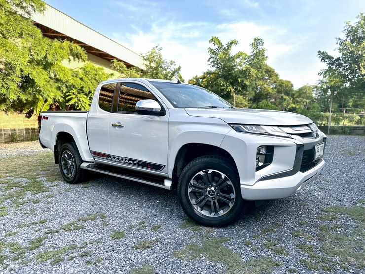 รถบ้าน รถมือสอง Mitsubishi Triton Mega Cab Plus 2.4 รุ่น GLS เกียร์ MT 2WD ปี 2018 โดย หญิงรถบ้าน รถมือสองขอนแก่น ราคาถูก ผ่อนสบาย
