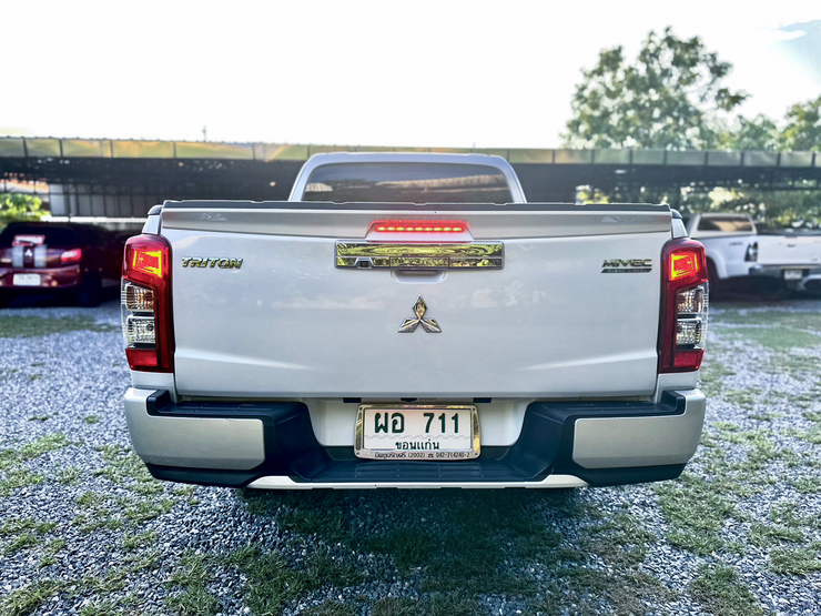 รถบ้าน รถมือสอง Mitsubishi Triton Mega Cab Plus 2.4 รุ่น GLS เกียร์ MT 2WD ปี 2018 โดย หญิงรถบ้าน รถมือสองขอนแก่น ราคาถูก ผ่อนสบาย